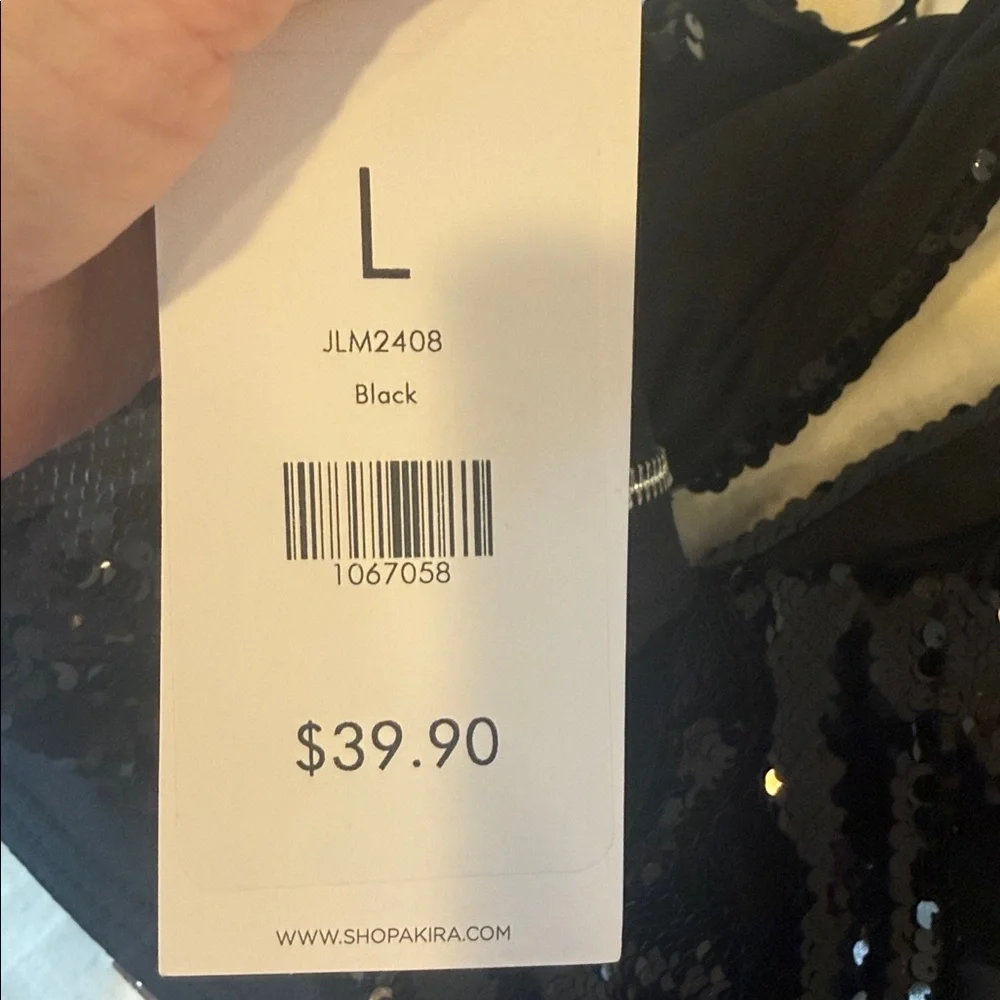 AKIRA Black Sequin Crop Top - Picture 4 of 4